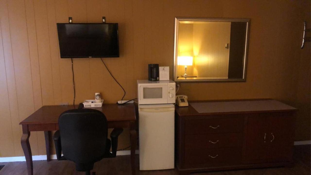 Moose Motel Smooth Rock Falls Εξωτερικό φωτογραφία